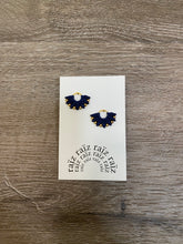 Load image into Gallery viewer, Macrame Earrings