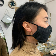 Load image into Gallery viewer, Curve Ear Threader