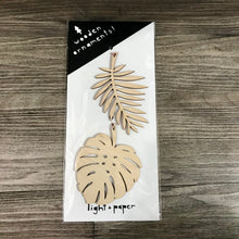Load image into Gallery viewer, Lasercut ornament (Set of 2)
