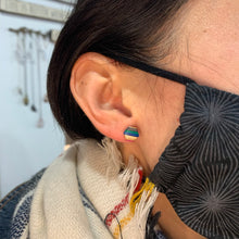 Load image into Gallery viewer, Geometric Skateboard Earring