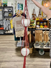 Load image into Gallery viewer, Macrame Plant Hangers