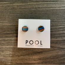 Load image into Gallery viewer, Circle Skateboard Earring