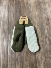 Load image into Gallery viewer, Nooks mitts (6-10 years)