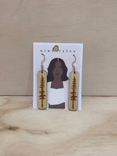 Load image into Gallery viewer, Statement earrings
