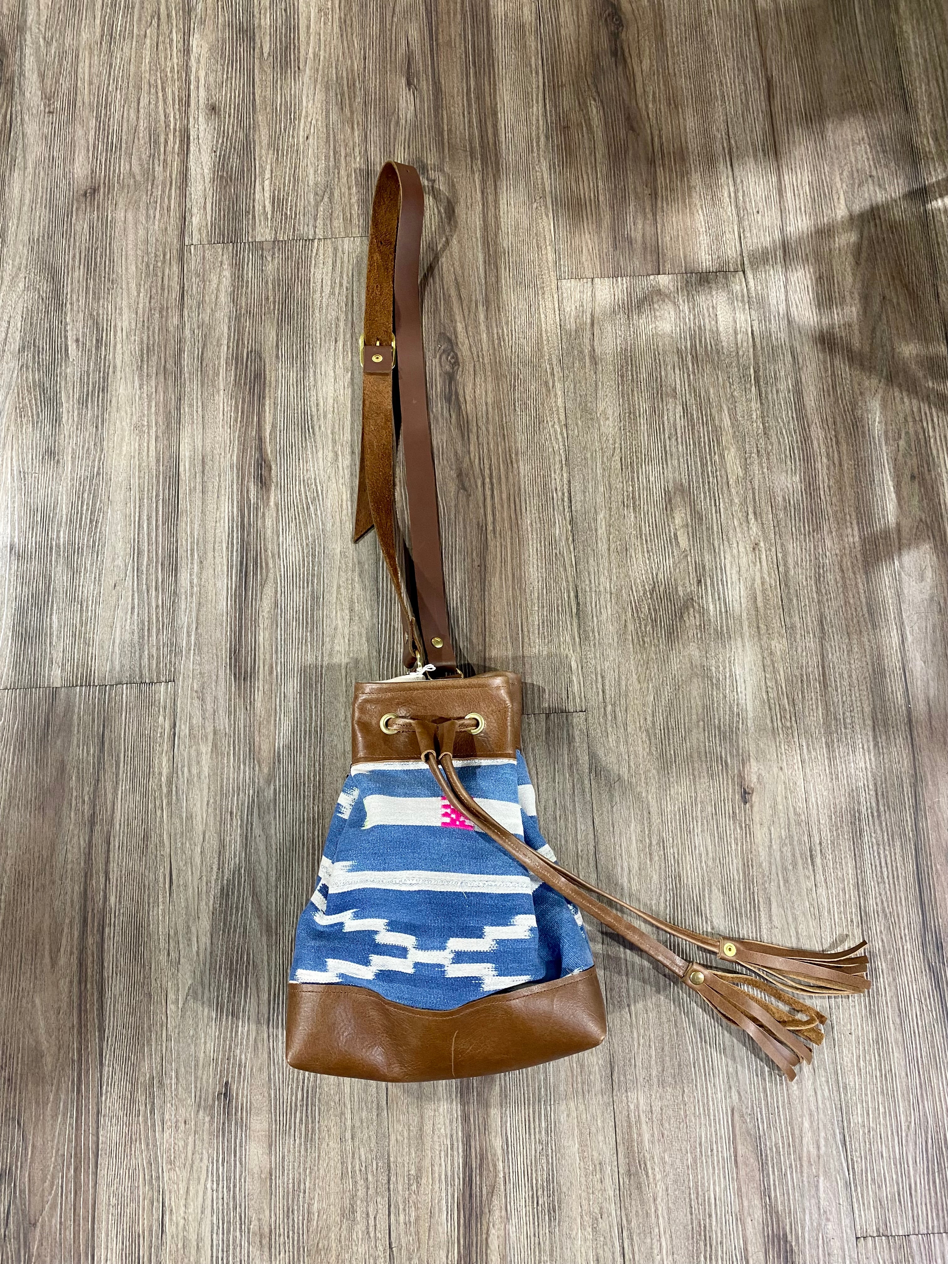 Pendleton hot sale bucket bag