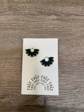 Load image into Gallery viewer, Macrame Earrings

