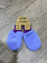 Load image into Gallery viewer, Nooks upcycled mitts (baby)

