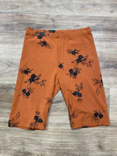 Load image into Gallery viewer, Smoking Lily bike shorts
