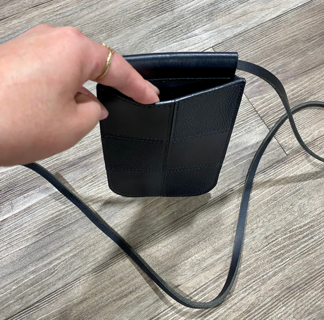 Leather phone sling