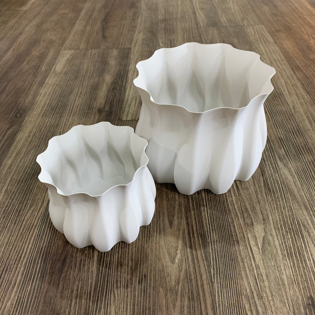 White 3D Printed Swirl Pot